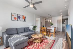 Beautiful 2BD2BA Next to Airport 6823